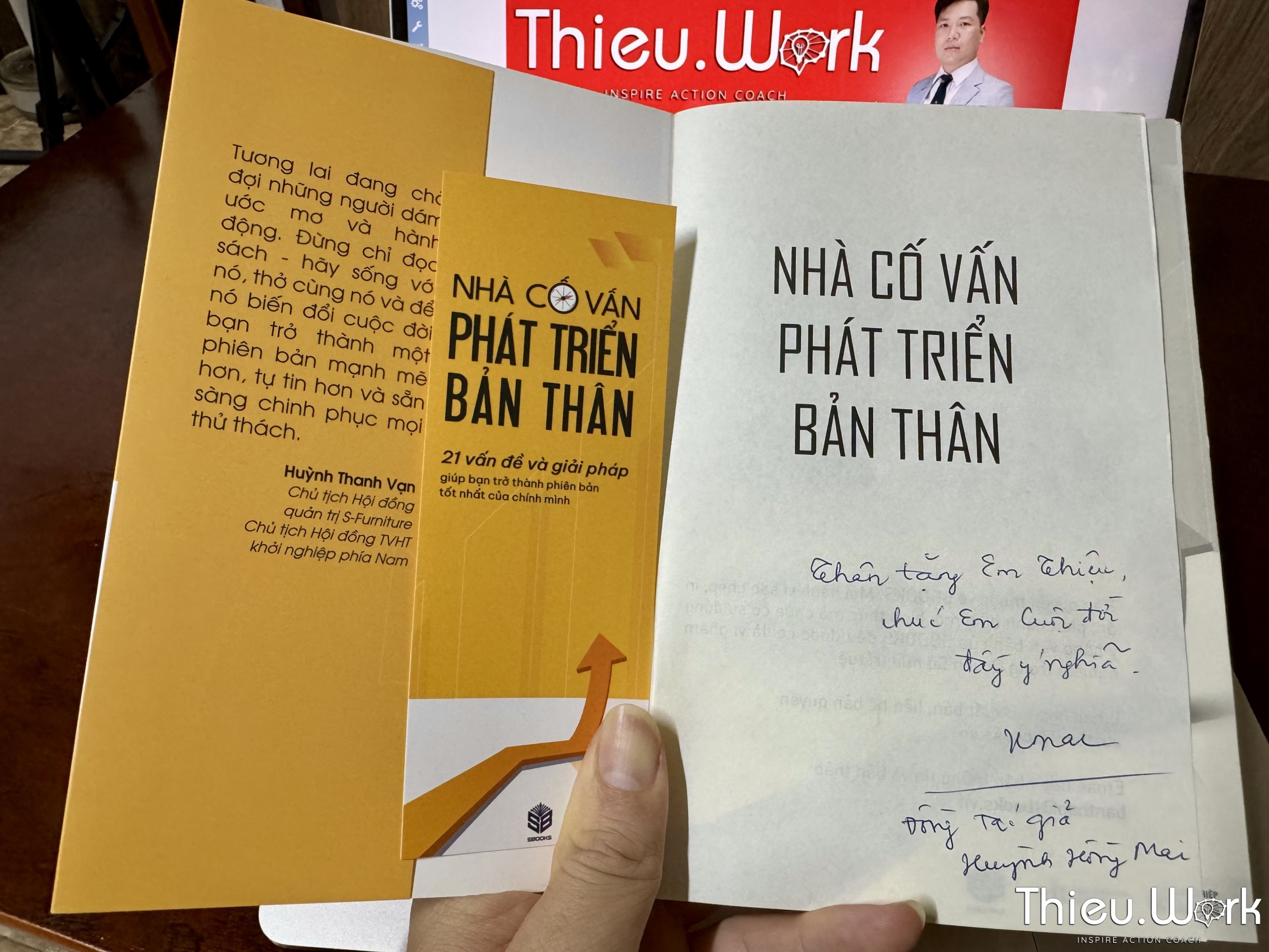 “Nhà Cố Vấn Phát Triển Bản Thân”– Cẩm nang không thể thiếu trên hành trình khám phá chính mình.